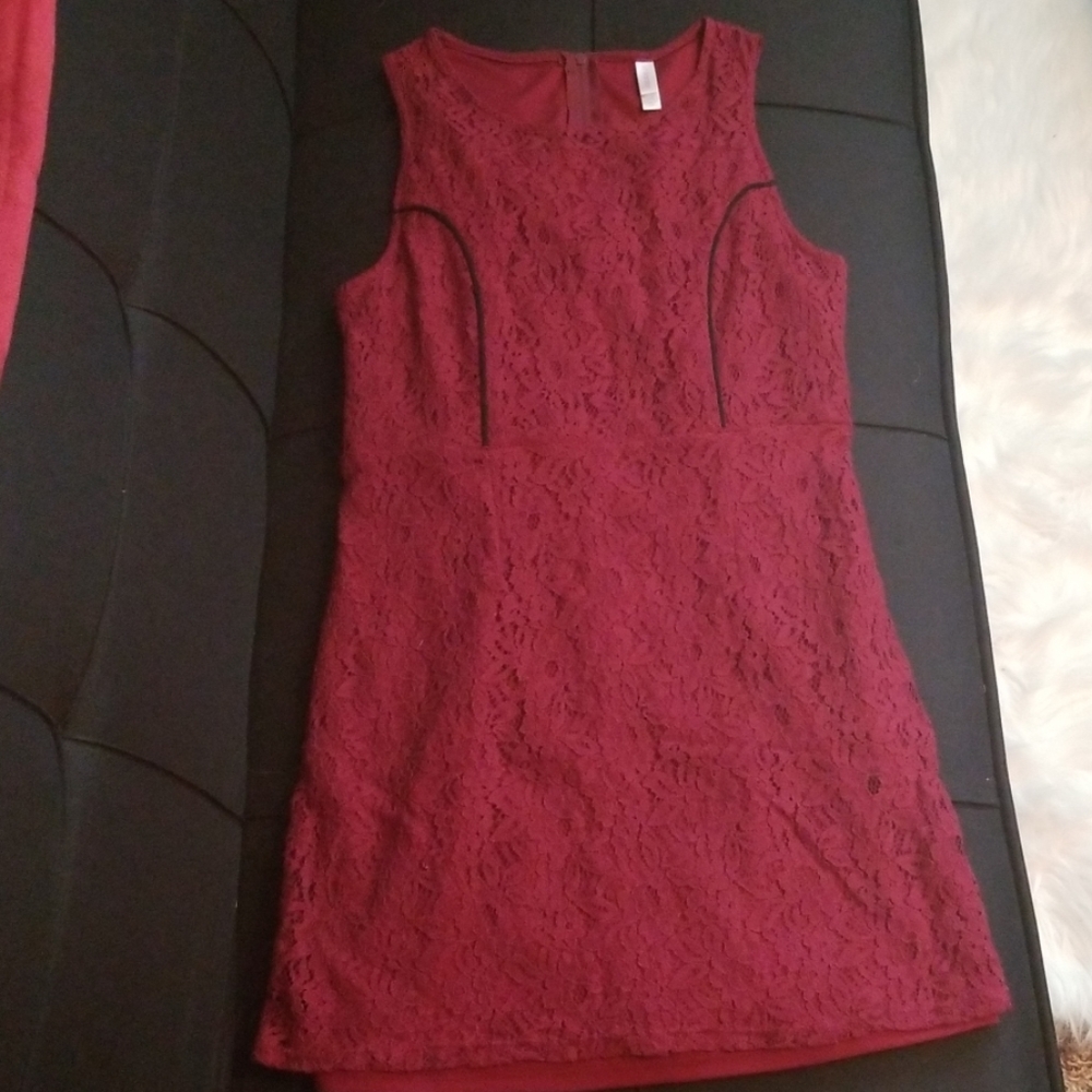 Maroon Lace Dress with Black Piping